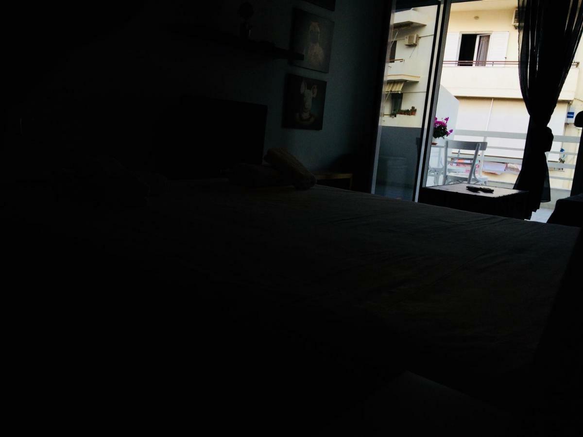 شقة Korona Βeach Αpartments ريثيمنو المظهر الخارجي الصورة