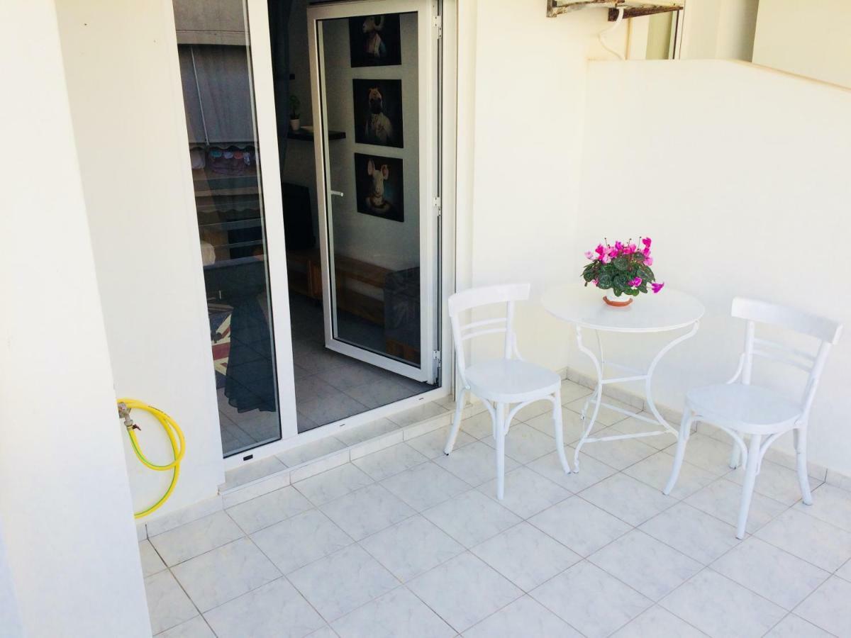 شقة Korona Βeach Αpartments ريثيمنو المظهر الخارجي الصورة