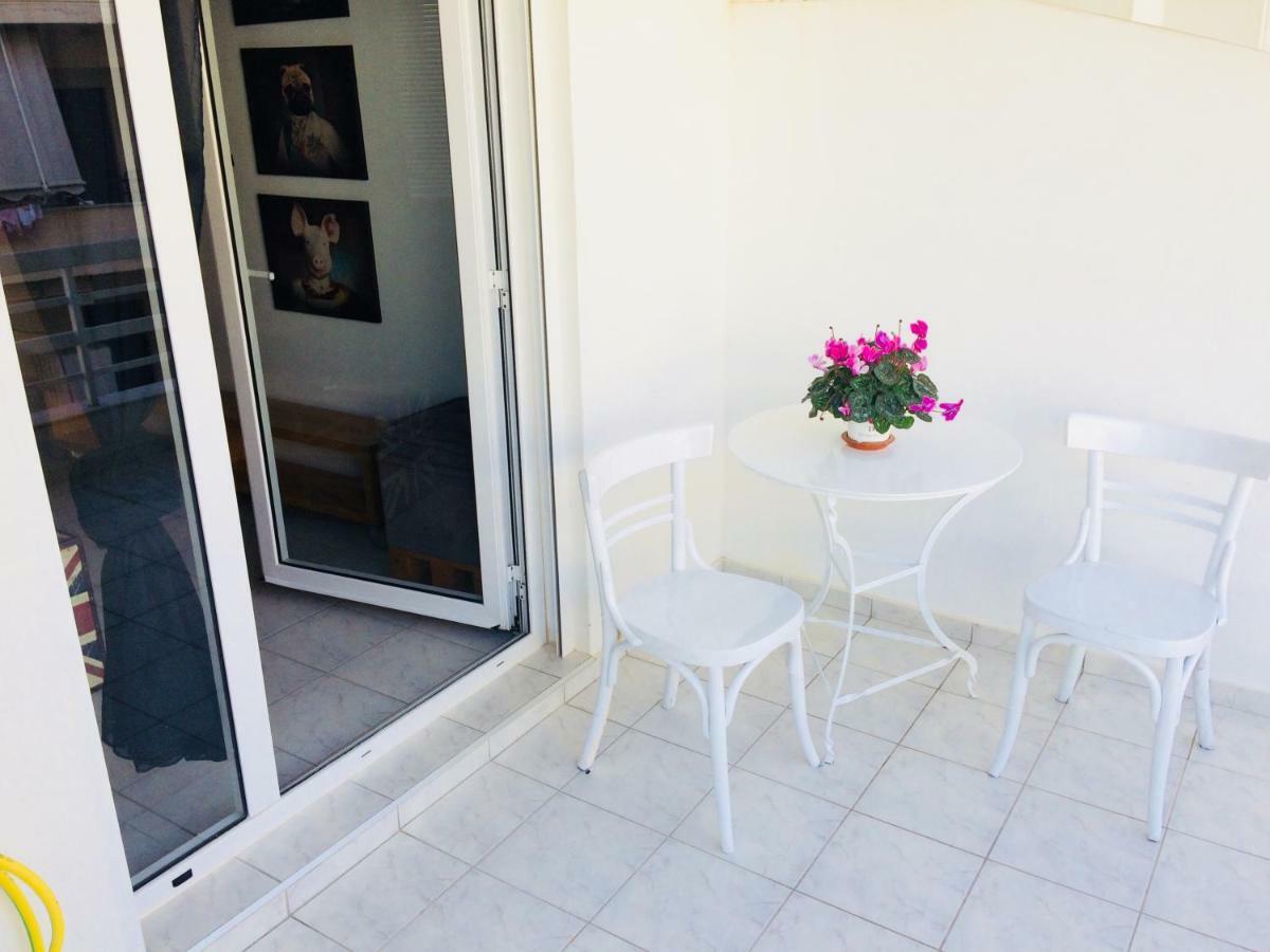 شقة Korona Βeach Αpartments ريثيمنو المظهر الخارجي الصورة