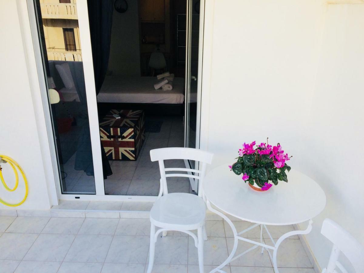 شقة Korona Βeach Αpartments ريثيمنو المظهر الخارجي الصورة